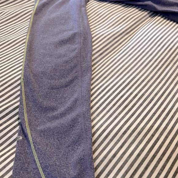 Nike Element Dri Fit 1/4 Zip Heathered Purple | Women’s | EUC | Size Medium - Picture 5 of 13